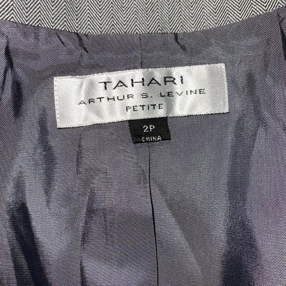 TAHARI Suit NEW! - Picture 8 of 8